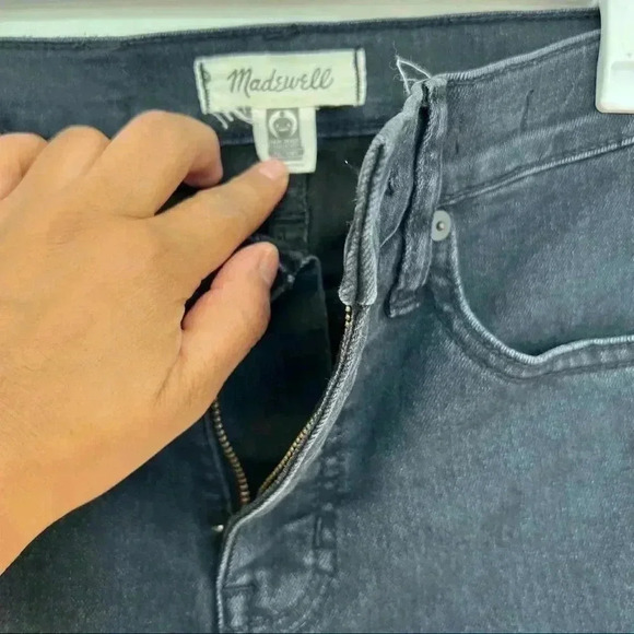 Madewell 10" High-Rise Skinny Jeans in Eclipse Wash Vintage Black Size 26 - Picture 7 of 12